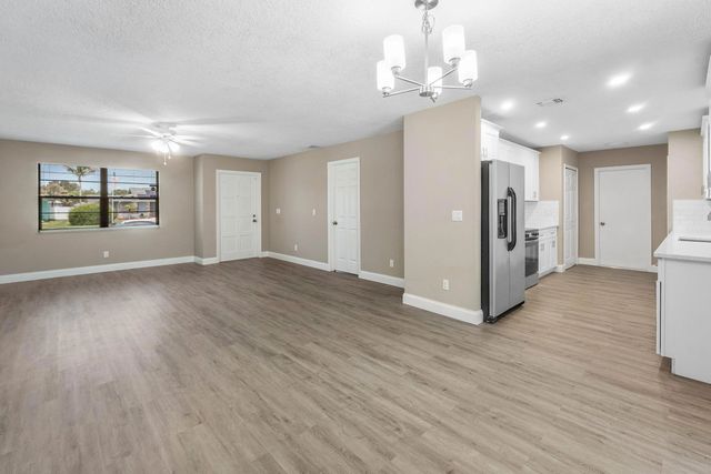 4 of 16 - 2407 Se Marius Street, Port St. Lucie, FL