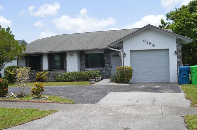 9194 Nw 49th Court, Sunrise