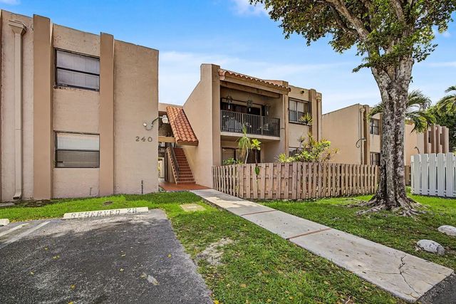 240 W Park Drive #201-4, Miami