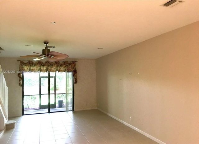 3 of 14 - 4258 Vineyard Circle, Weston, FL