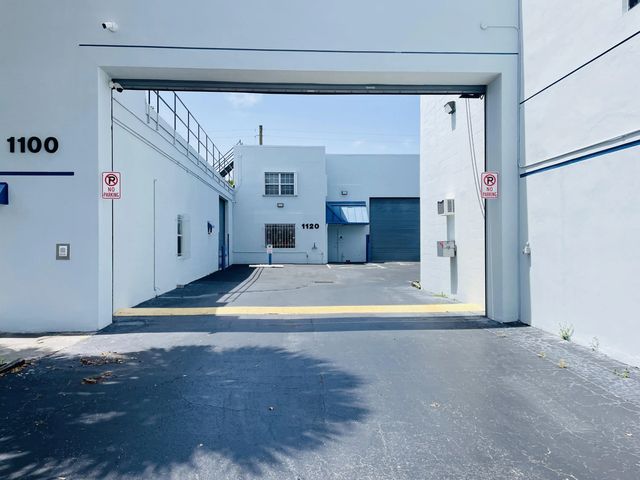 1120 Nw 54th Street, Fort Lauderdale