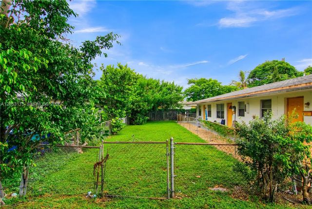 3 of 25 - 5311 Nw 16th Street, Lauderhill, FL