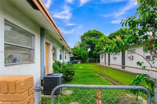 4 of 25 - 5311 Nw 16th Street, Lauderhill, FL