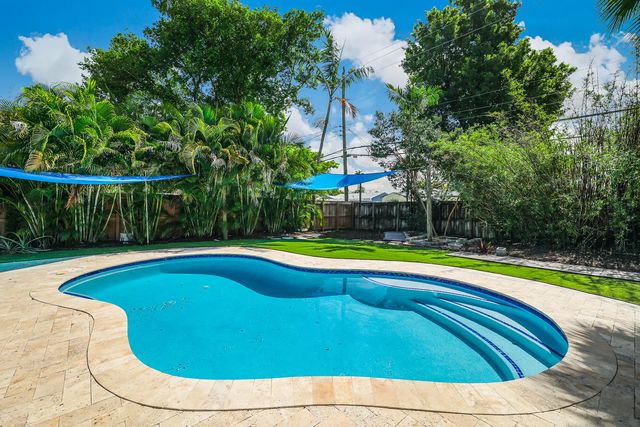 2 of 42 - 1432 Ne 2nd Avenue, Fort Lauderdale, FL
