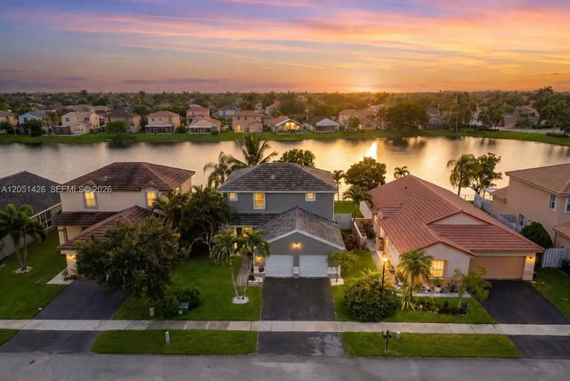 18546 Nw 22nd Street, Pembroke Pines