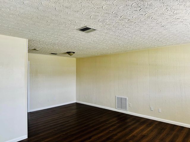 5 of 22 - 5105 Birch Drive, Fort Pierce, FL