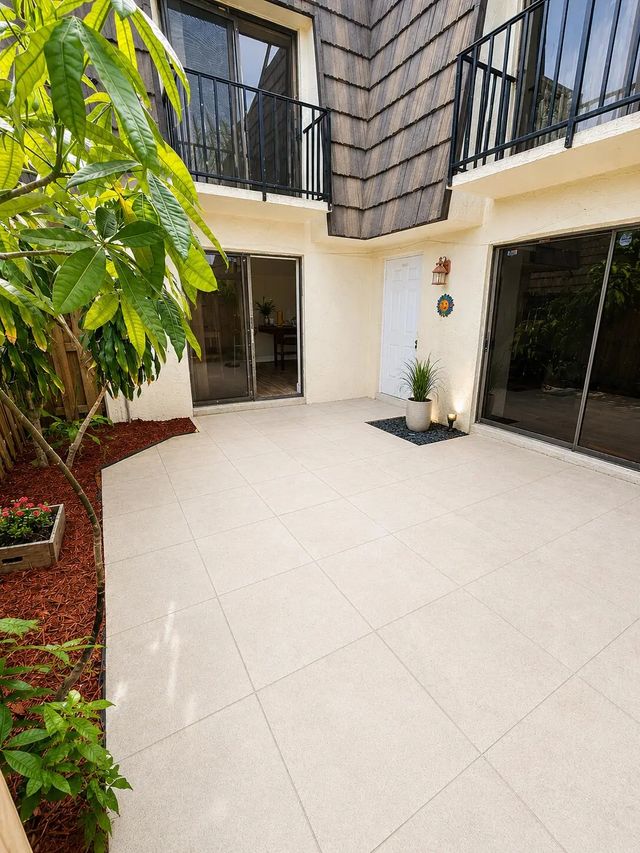 4 of 26 - 1534 Forest Lakes Circle #d, West Palm Beach, FL
