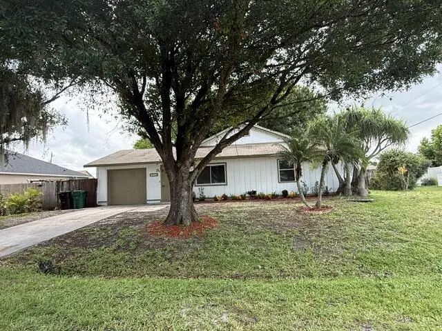 2008 Sw Hampshire Lane, Port St. Lucie