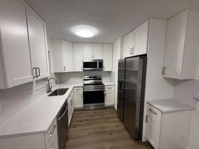 3 of 17 - 2008 Sw Hampshire Lane, Port St. Lucie, FL