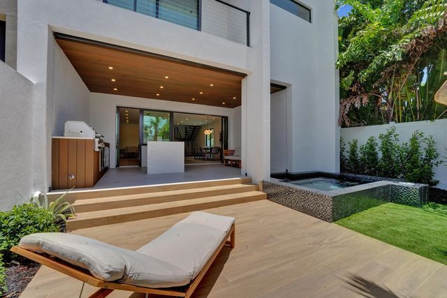 4 of 40 - 1525 Ne 15th Avenue, Fort Lauderdale, FL