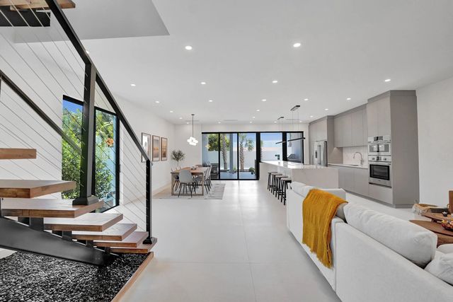 5 of 40 - 1525 Ne 15th Avenue, Fort Lauderdale, FL