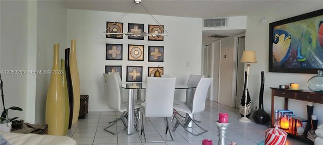 5 of 18 - N/A, Aventura, FL