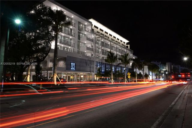 6080 Collins Avenue, Miami Beach