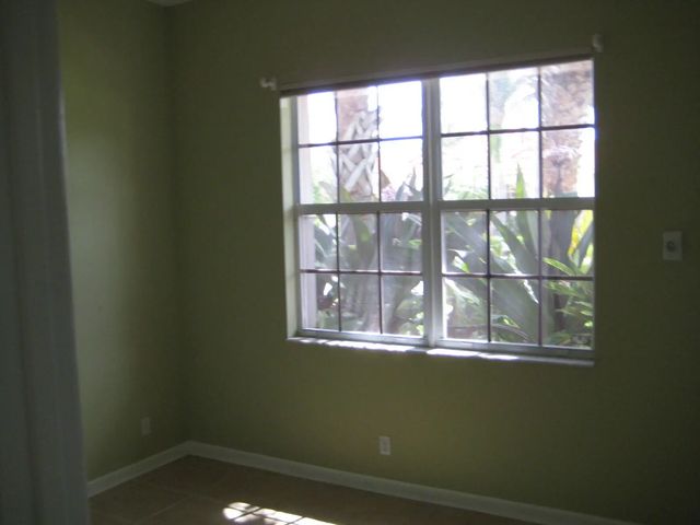 4 of 42 - 329 Millpond Lane, Port St. Lucie, FL