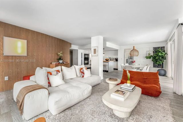 4 of 30 - 199 Ocean Lane Drive #801, Key Biscayne, FL
