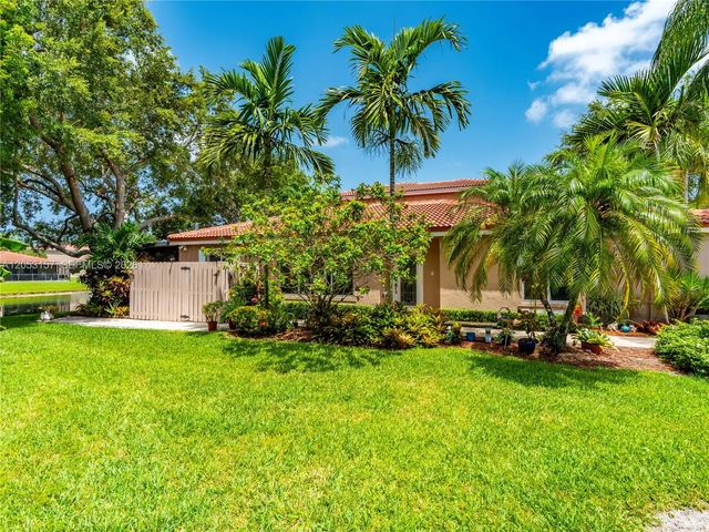 5 of 39 - 1707 Sw 109th Terrace, Davie, FL