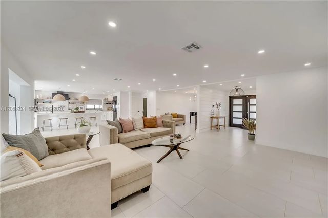 5 of 51 - 3400 N Park Road, Hollywood, FL