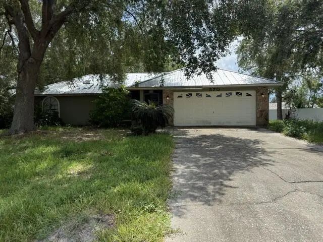 570 Londonderry Circle Se, Palm Bay