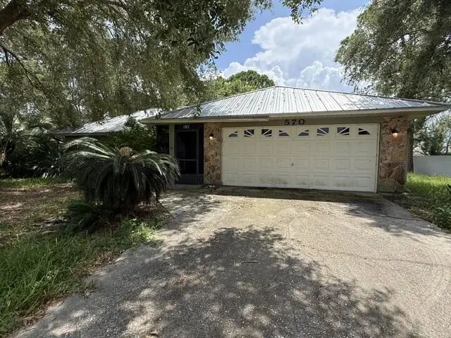 2 of 18 - 570 Londonderry Circle Se, Palm Bay, FL