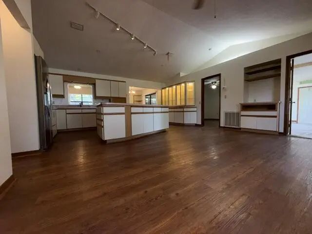 3 of 18 - 570 Londonderry Circle Se, Palm Bay, FL
