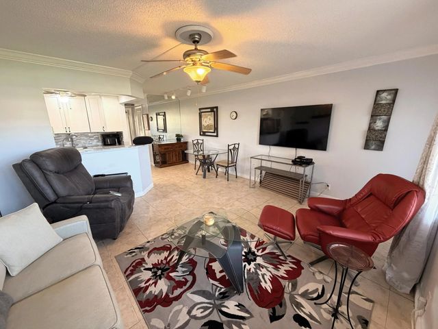 4 of 13 - 29 Berkshire B, West Palm Beach, FL