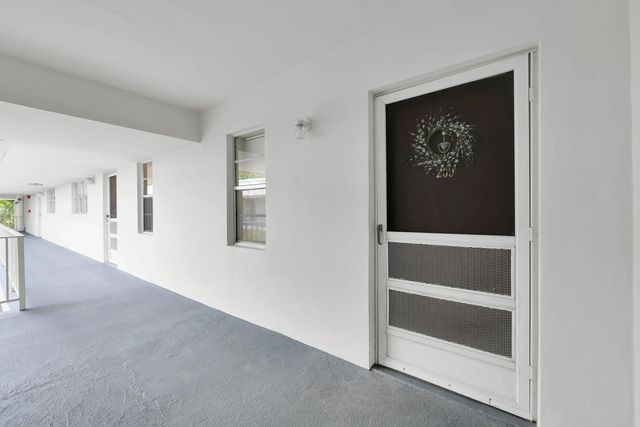 3 of 24 - 2302 Sunrise Boulevard #blg 1, 209, Fort Pierce, FL