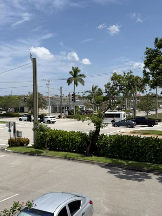 5 of 24 - 7405 W Atlantic Boulevard #201, Margate, FL