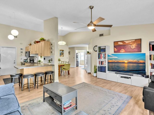 2 of 77 - 8 Hawthorne Lane, Boynton Beach, FL