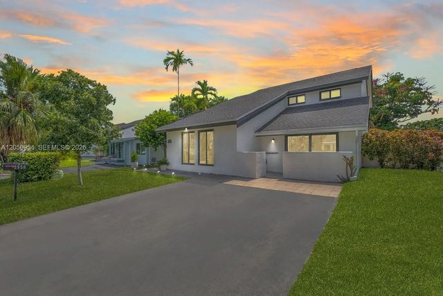 2 of 56 - 3950 Sw 82nd Terrace, Davie, FL