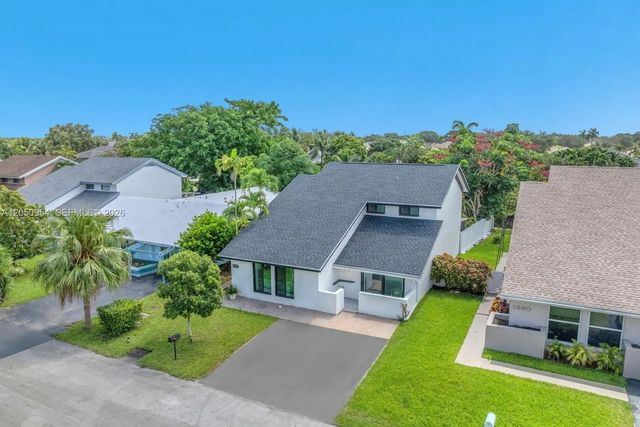 3 of 56 - 3950 Sw 82nd Terrace, Davie, FL