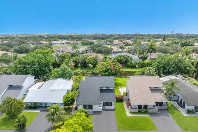 4 of 56 - 3950 Sw 82nd Terrace, Davie, FL