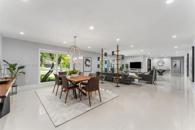 5 of 31 - 11721 Jacaranda Place, Coral Gables, FL