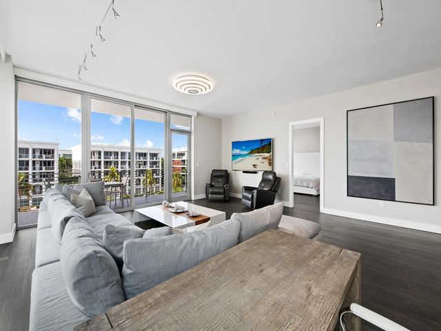 3 of 41 - 41 Isle Of Venice Drive #402, Fort Lauderdale, FL