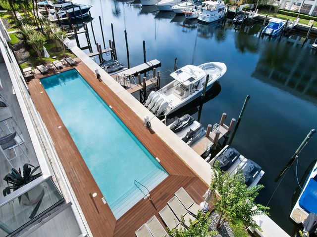 5 of 41 - 41 Isle Of Venice Drive #402, Fort Lauderdale, FL