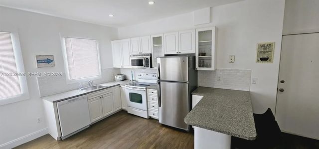 2 of 20 - 842 Meridian Avenue #3d, Miami Beach, FL
