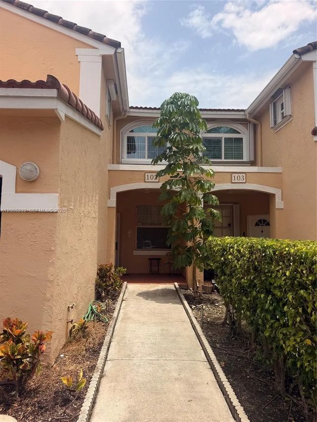 14817 Balgowan Road #102-5, Miami Lakes