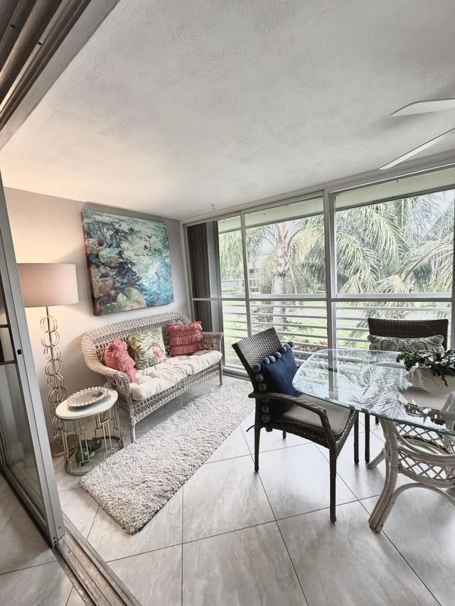 4 of 29 - 6 Garden Street #204p, Tequesta, FL