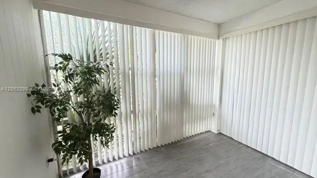 5 of 14 - 17570 Atlantic Boulevard #105, Sunny Isles Beach, FL