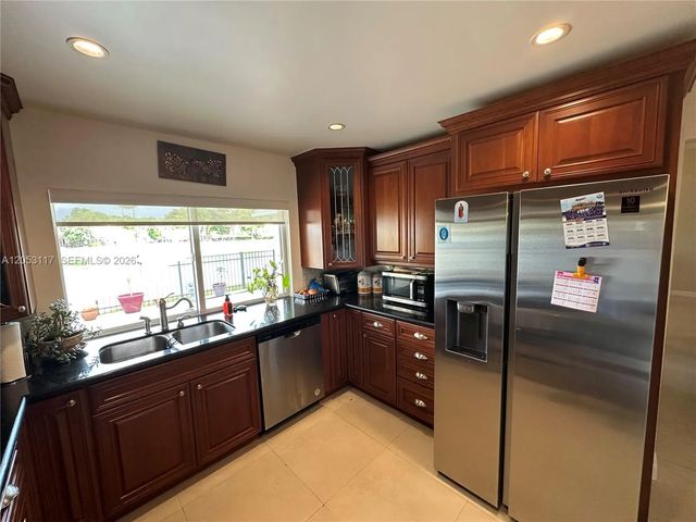 5 of 27 - 5030 Sw 149th Place, Miami, FL