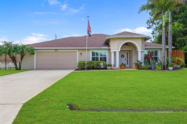 3957 Sw Helmlinger Street, Port St. Lucie