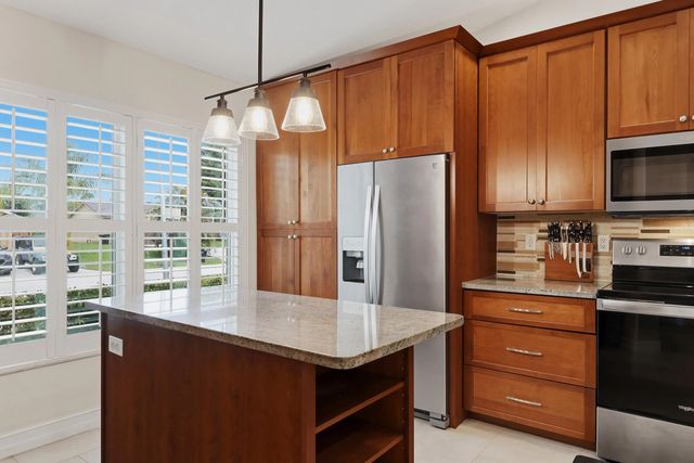 5 of 28 - 3957 Sw Helmlinger Street, Port St. Lucie, FL