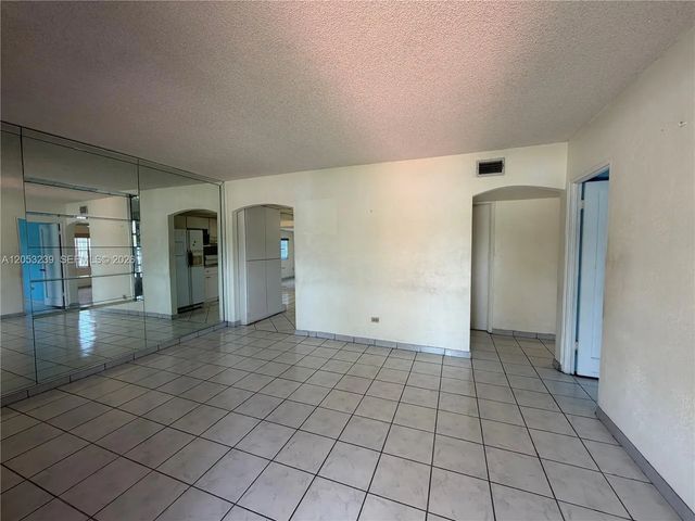 5 of 23 - 881 E 14th Street, Hialeah, FL