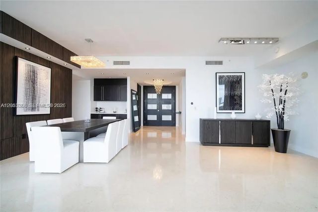 4 of 26 - 18101 Collins Avenue #1101, Sunny Isles Beach, FL