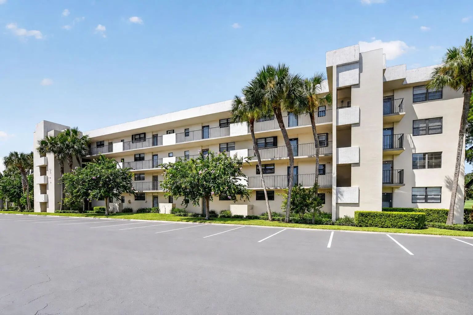2460 Deer Creek Country Club Boulevard #206-a, Deerfield Beach