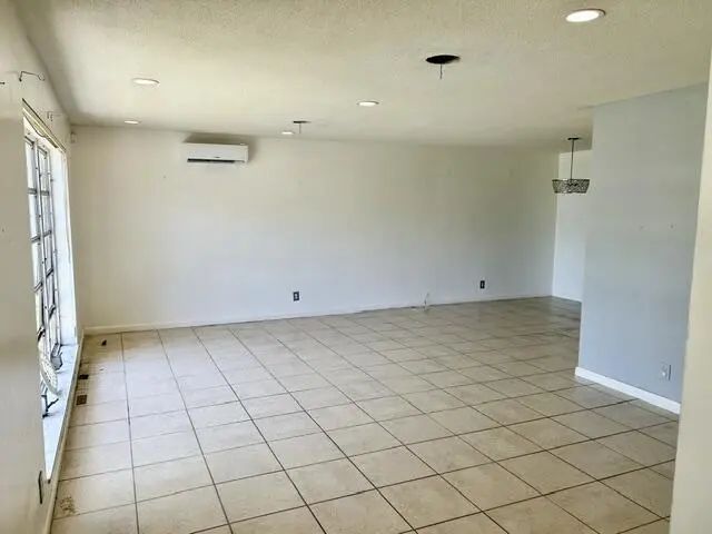 3 of 33 - 5371 Ne 17th Terrace, Fort Lauderdale, FL