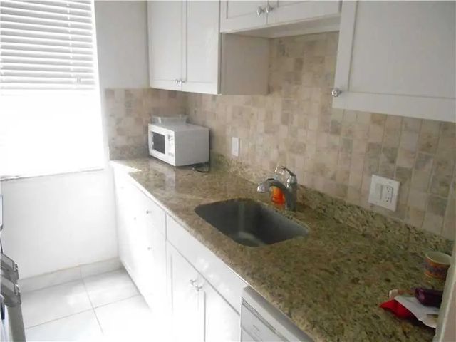 4 of 23 - 111 Briny Avenue #1214, Pompano Beach, FL