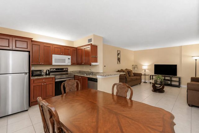 4 of 30 - 4263 Nw 115th Avenue, Coral Springs, FL