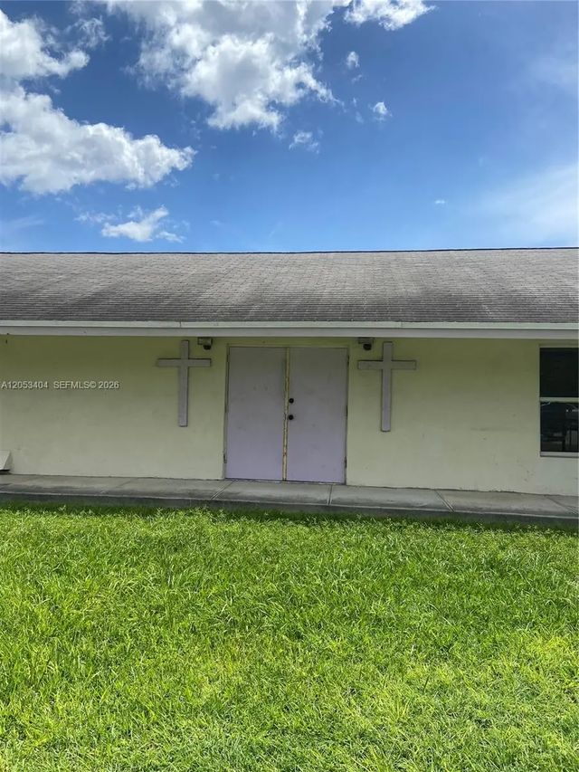 5 of 5 - 18301 Sw 107th Avenue, Miami, FL