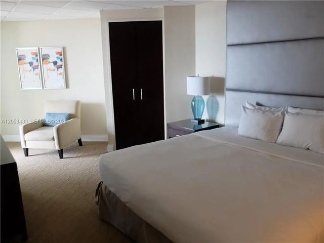 3 of 9 - 2670 E Sunrise Boulevard #523, Fort Lauderdale, FL