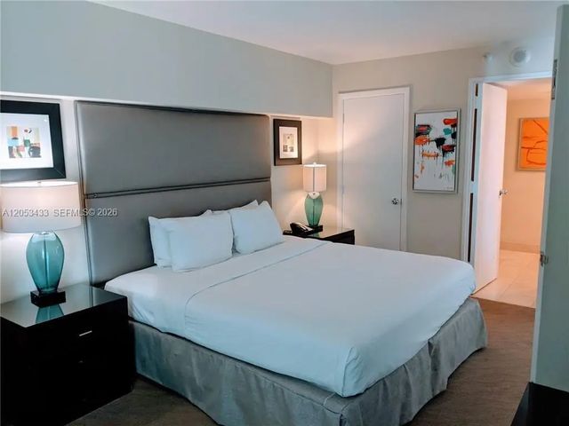 4 of 9 - 2670 E Sunrise Boulevard #523, Fort Lauderdale, FL